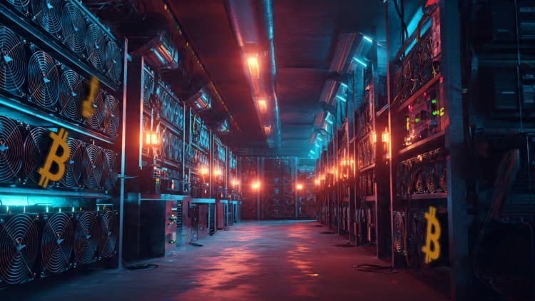 La presión sobre Bitcoin aumenta mientras los mineros descargan 32K BTC en solo 3 meses