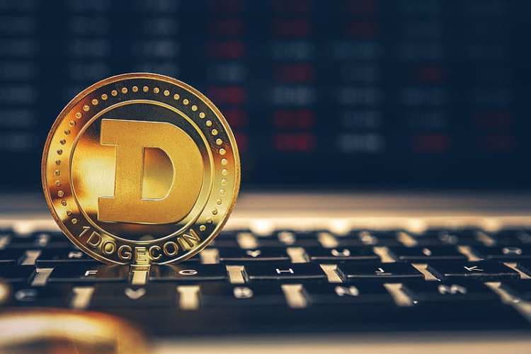¿El breakout de Dogecoin refleja una tendencia pasada? ¿Se acerca un movimiento mayor?