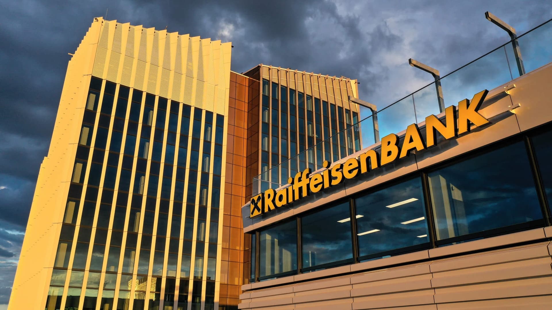 Raiffeisen Bank International lanzará servicios de Bitcoin en toda Europa en un acuerdo ampliado con Bitpanda