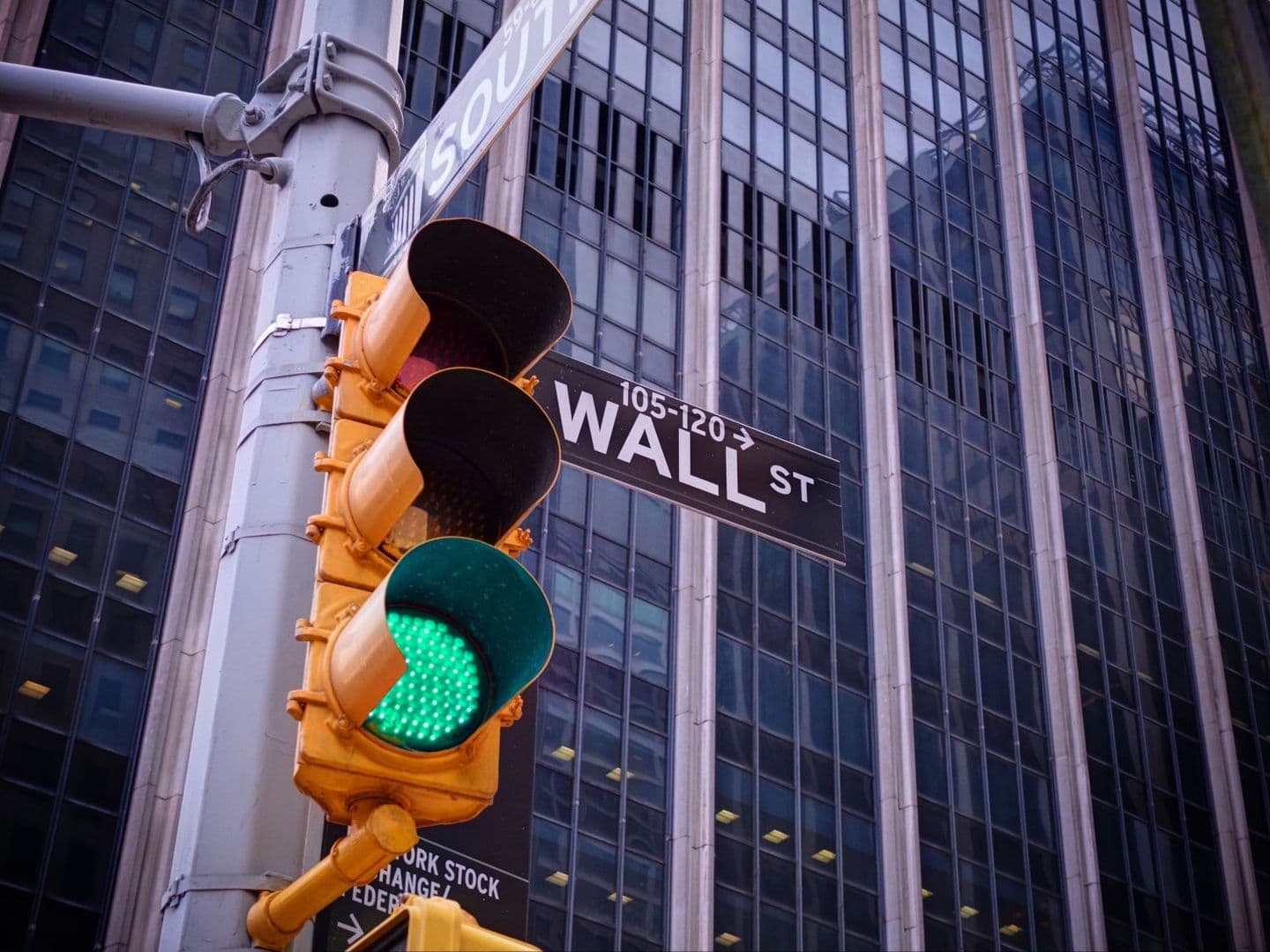 El gigantesco exploit de criptomonedas puede obligar a las grandes bancos a replantear sus planes de blockchain, advierte Jefferies