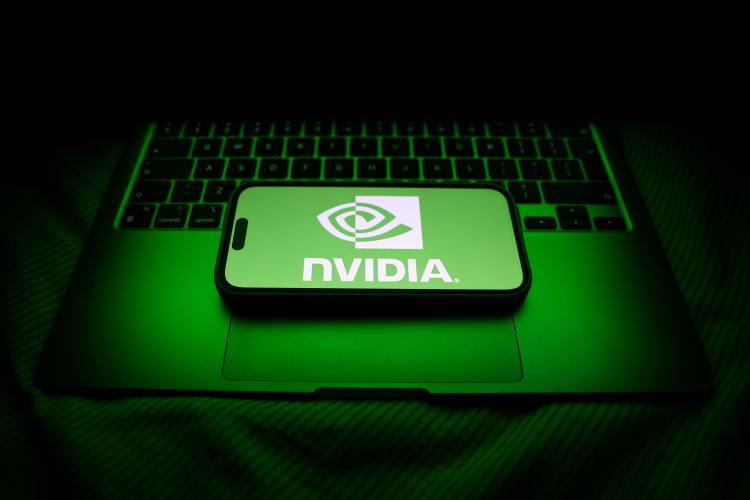 NVIDIA Enfrenta Demanda Colectiva Tras Permiso Judicial por Reclamos de $1,000 Millones en Ingresos por Minería de Cripto – La Acción Cae un 7%