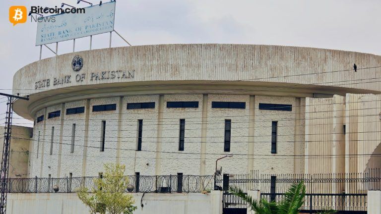 Pakistán revierte las restricciones bancarias a cripto de 2018 mientras una nueva ley abre acceso regulado para empresas de activos digitales