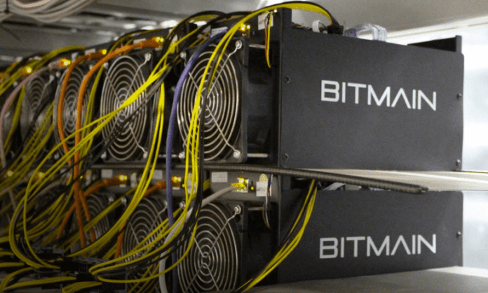 Mineros de Bitcoin de la compañía Bitmain