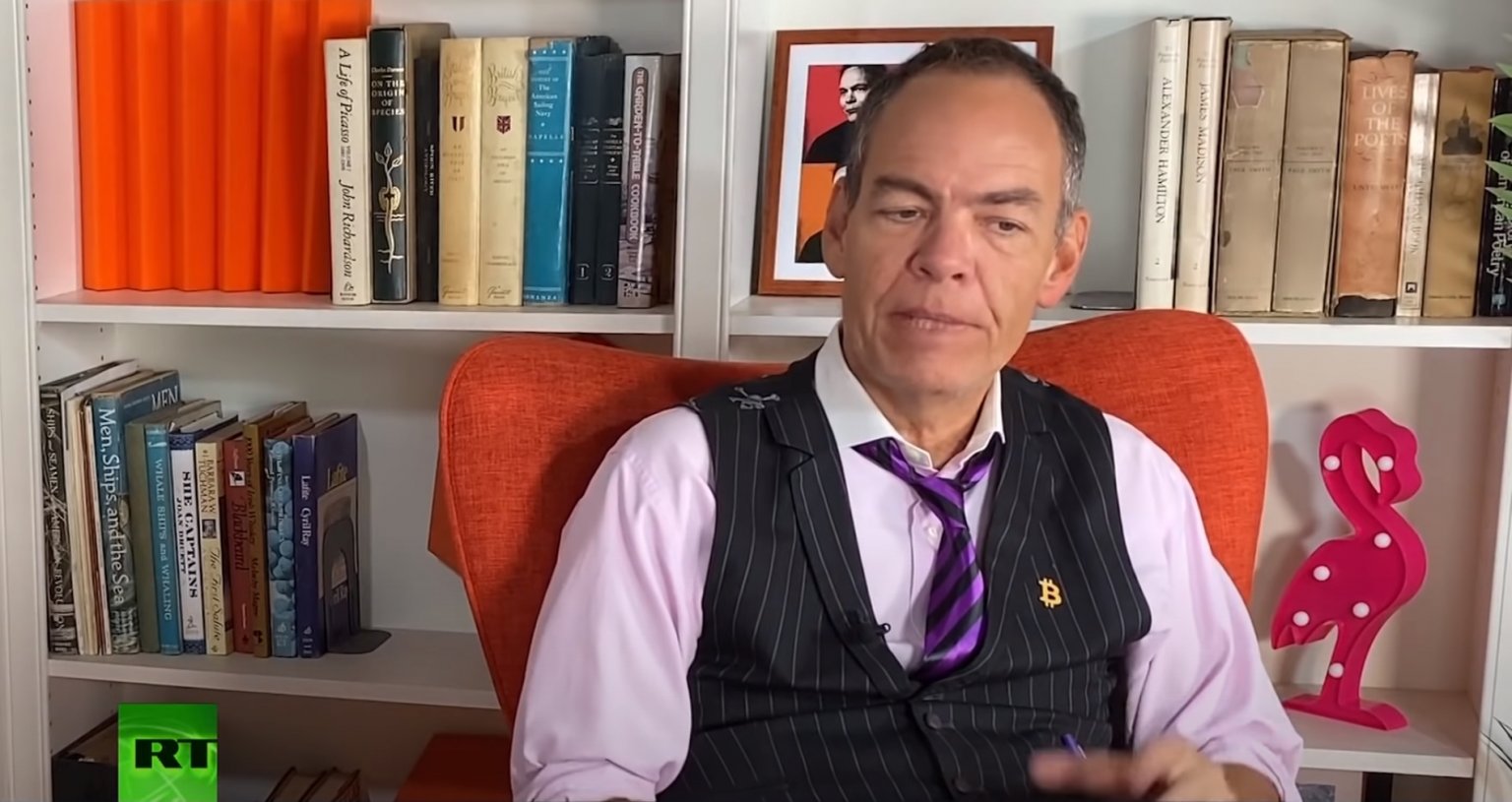 Max Keiser afirma que la moneda fiat favorece a bancos y gobieriernos